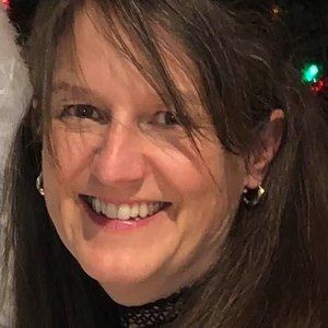 Meet your Posher, Caroline